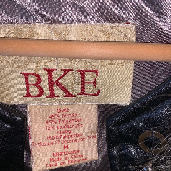 Buckle BKE Leopard Print Faux Fur Vest - Picture 7 of 8